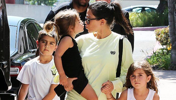 Kourtney Kardashian nữ triệu phú không tiếc tiền chăm lo cho các con!