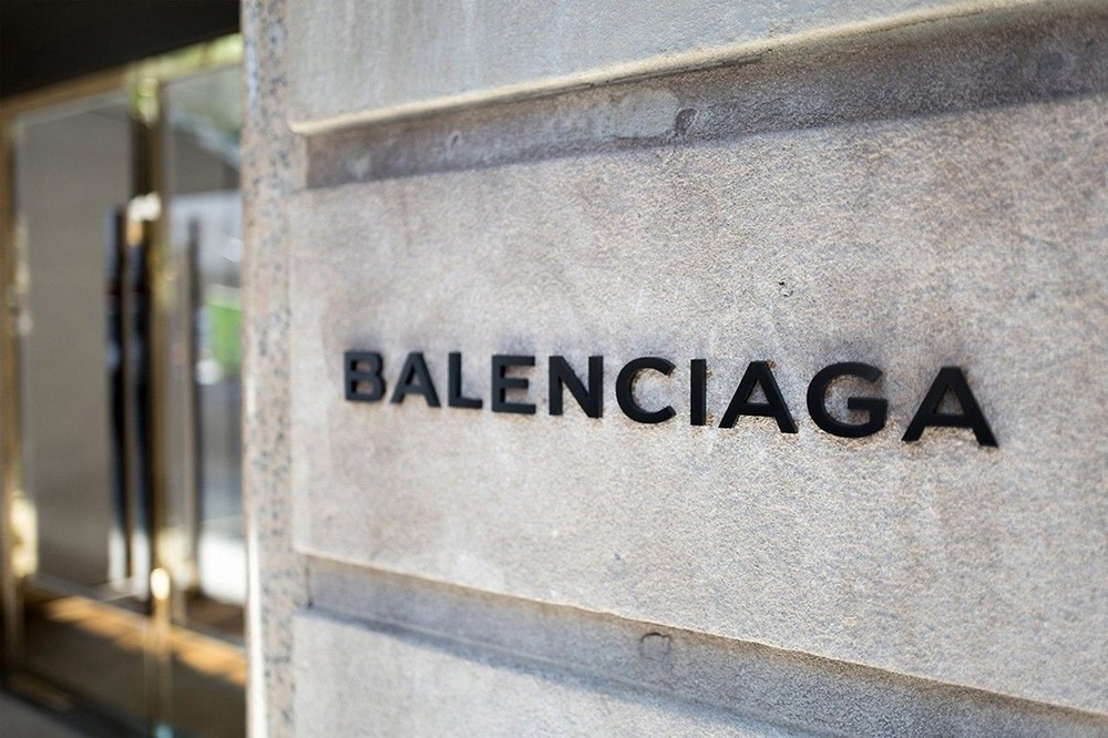 Thương hiệu Balenciaga chính thức ra mắt dịch vụ “re-sell”