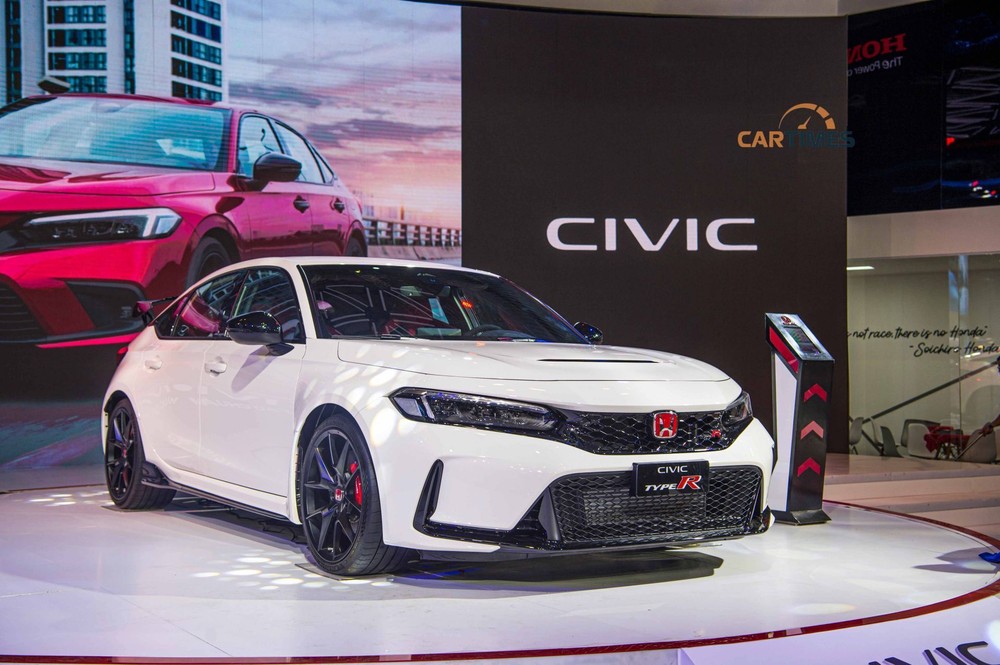 Honda Civic Type R chốt giá 2,4 tỷ đồng tại thị trường Việt Nam
