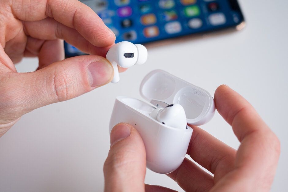 Tin vui cho các tín đồ công nghệ khi Apple sắp ra mắt AirPods giá rẻ