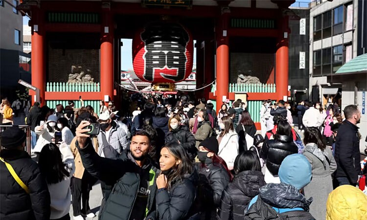Nhật thiếu nhân sự du lịch 'mức kỷ lục' sau khi đất nước mở cửa lại