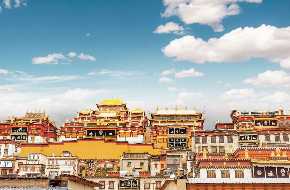 Tu viện Phật giáo Songzanlin Tây Tạng nổi tiếng ở Shangrila