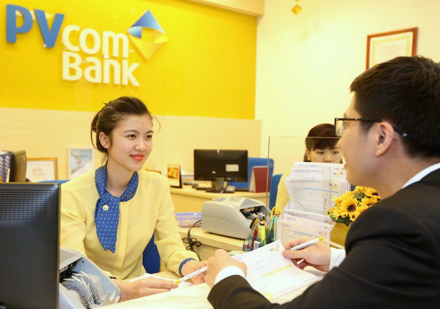 PVcomBank tặng 0,3% lãi suất tiết kiệm cho khách hàng