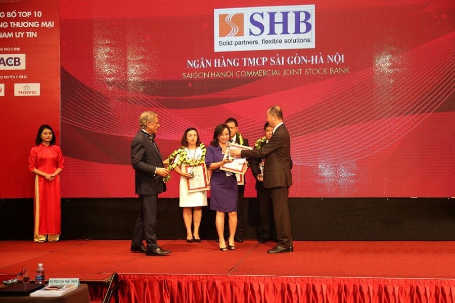 SHB 2 năm liên tiếp vào top 10 ngân hàng uy tín nhất Việt Nam