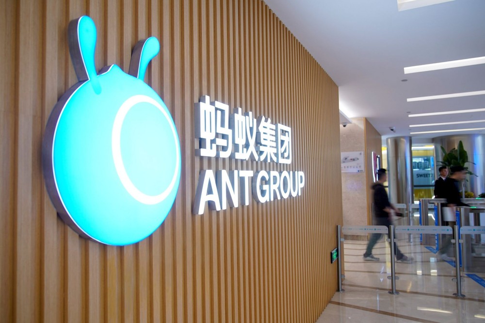 IPO 34,5 tỷ USD kỷ lục của Ant Group bị đình chỉ