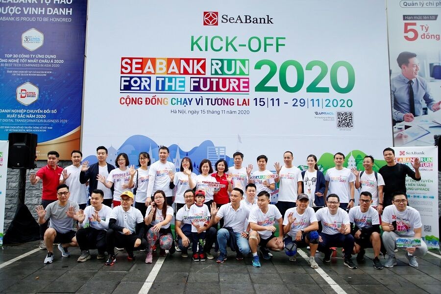 Gần 2.500 người tham gia giải chạy SeABank Run For The Future 2020