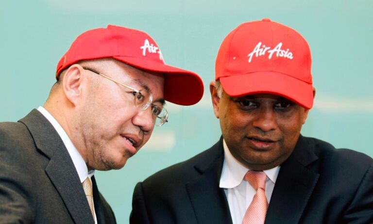 CEO và chủ tịch AirAsia rời ghế điều hành vì cáo buộc hối lộ