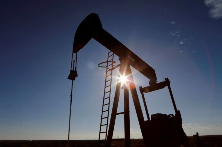 Giá dầu thô tiếp tục giảm do căng thẳng Mỹ-Trung