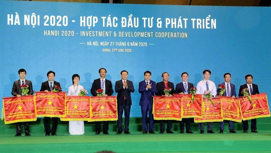 Huawei Việt Nam được vinh danh thực hiện tốt chính sách, pháp luật thuế năm 2019 của TP Hà Nội