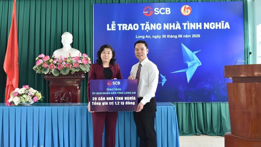 SCB ủng hộ xây dựng 20 nhà ở cho gia đình chính sách khó khăn tại tỉnh Long An