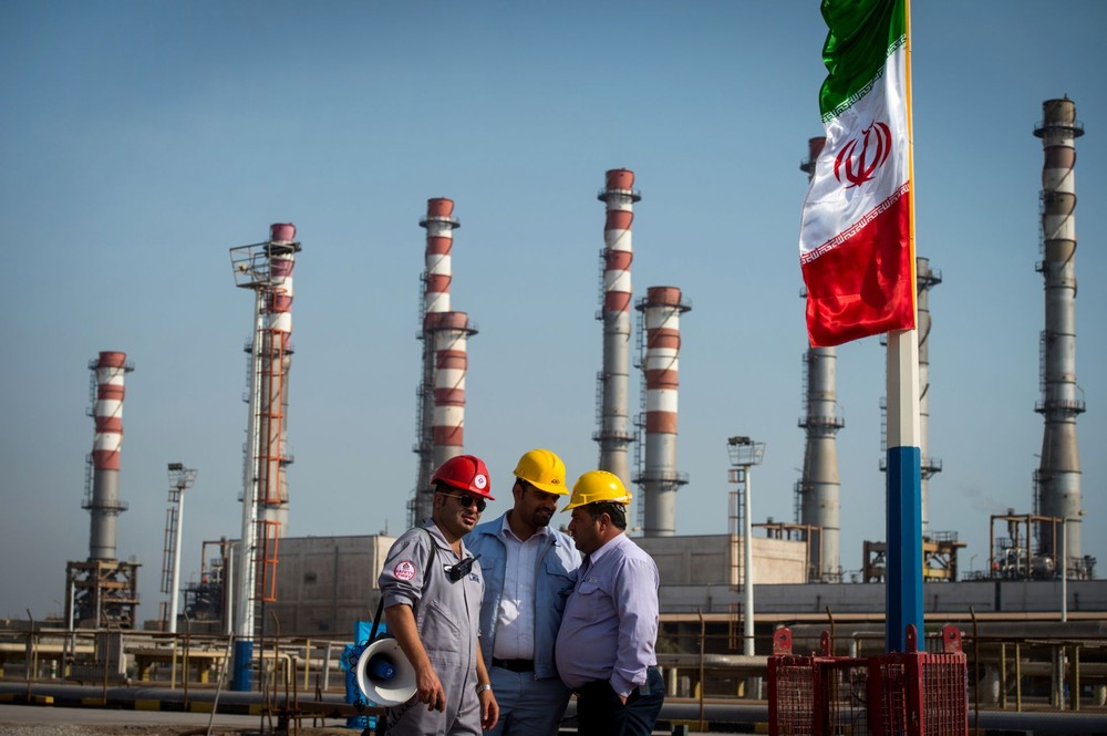 Iran sẽ tiếp tục phát triển ngành công nghiệp dầu mỏ bất chấp lệnh trừng phạt của Mỹ