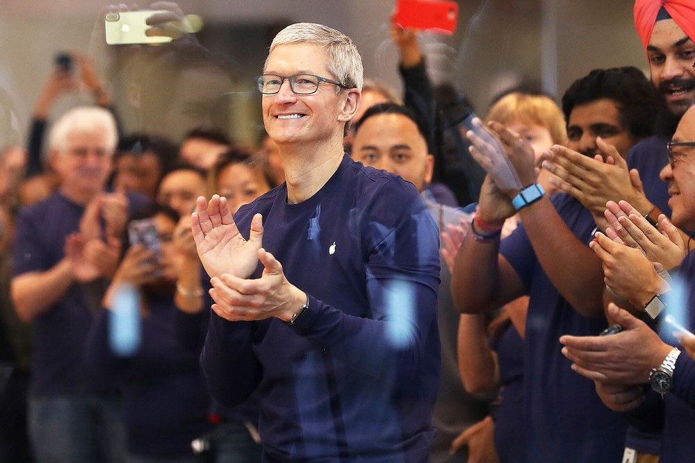 Apple tuyên bố chia tách cổ phiếu theo tỷ lệ 1:4