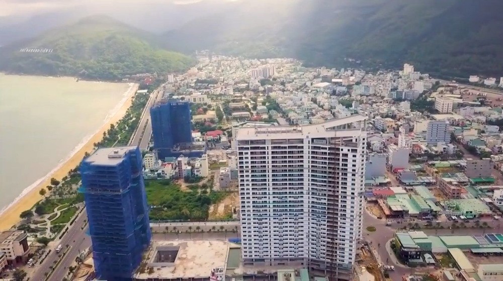 Bình Định: Tạm thời không cấp phép xây dựng đối với các dự án căn hộ, biệt thự du lịch