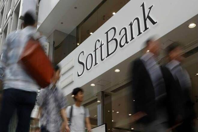 SoftBank mua 1,2 tỷ USD cổ phần Amazon; đầu tư vào Netflix, Tesla
