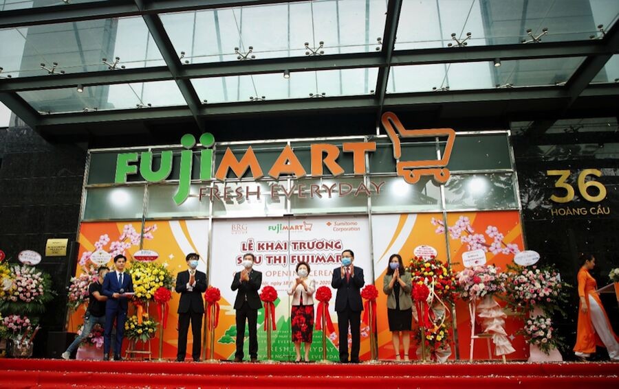 Tưng bừng khuyến mại dịp khai trương siêu thị FujiMart thứ 2 tại Hà Nội