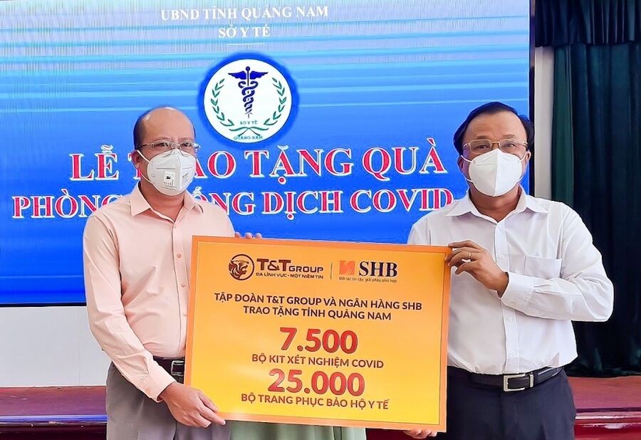 SHB và T&T Group ủng hộ 7.500 kit xét nghiệm cho Quảng Nam