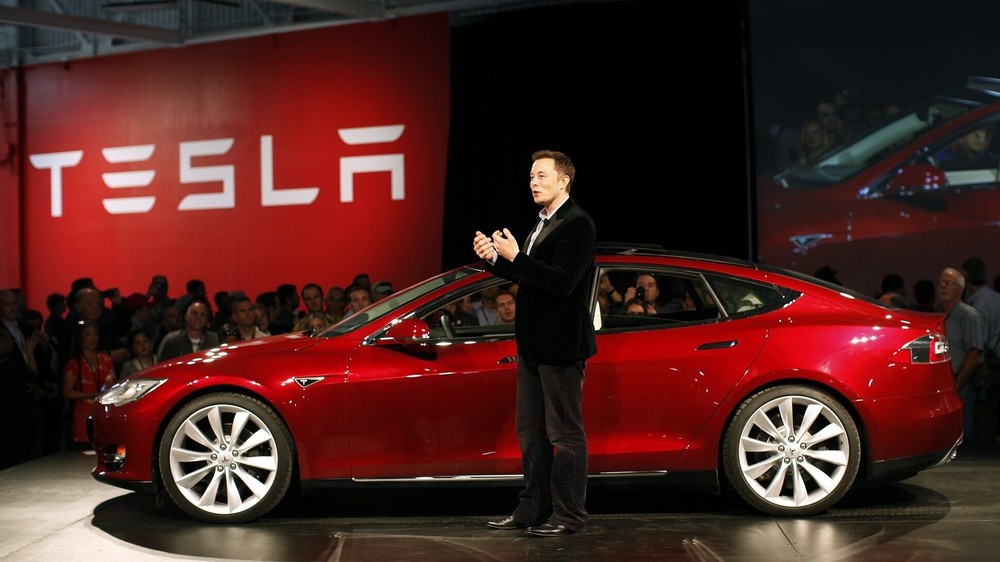 Cổ phiếu Tesla tăng vượt ngưỡng 2.000 USD trước đợt chia tách cổ phiếu