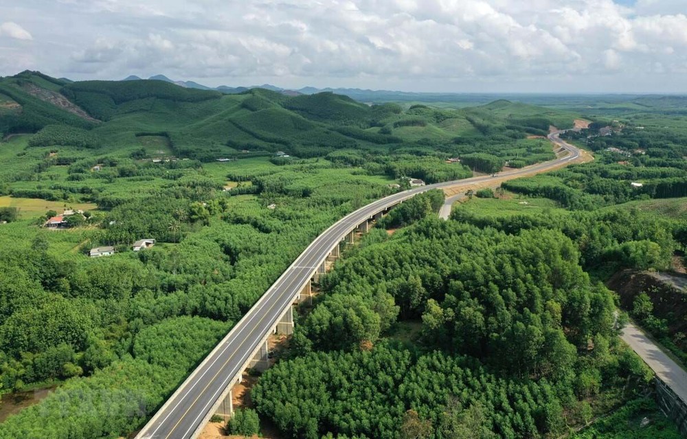 Các Bộ, ngành tập trung triển khai một số đoạn đường bộ cao tốc trên tuyến Bắc – Nam phía Đông