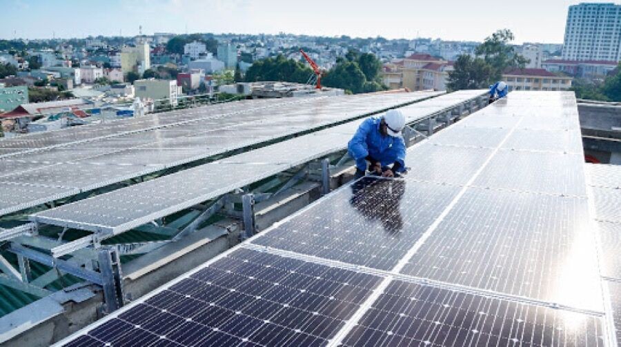 Hà Nội muốn đạt 700MW nguồn điện mặt trời mái nhà trong 25 năm tới