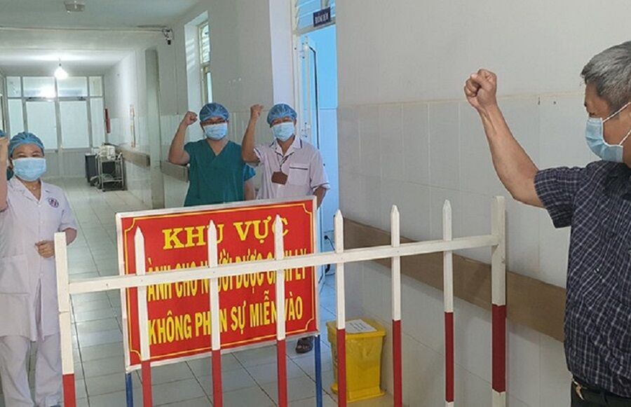 5 người trở về từ Ukraina mắc COVID-19, Việt Nam có 1.059 bệnh nhân