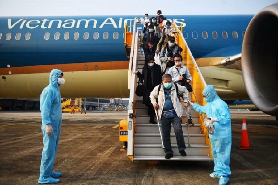 Hạn chế tối đa các chuyến bay đưa người nhập cảnh vào Việt Nam