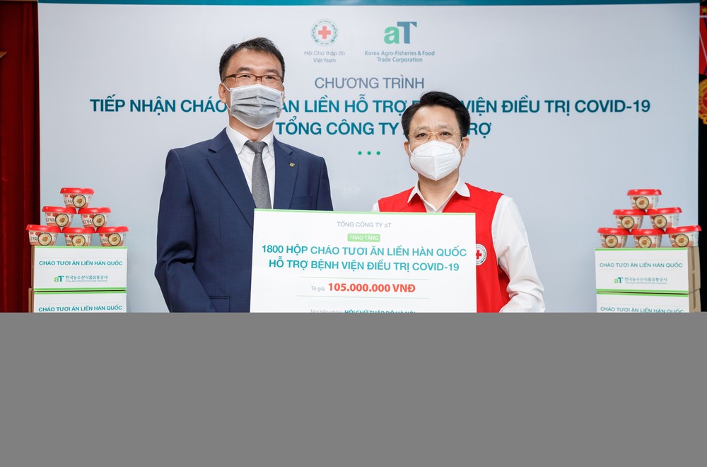 TCT Phân phối Nông thủy sản và Thực phẩm Hàn Quốc tặng 1.800 phần quà cho bệnh nhân Covid-19 tại Hà Nội