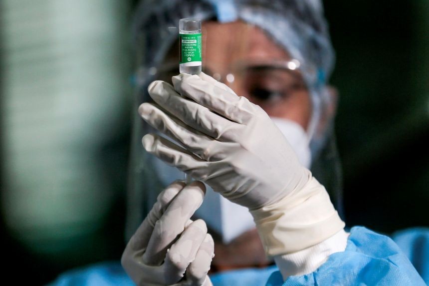 Ấn Độ “mắc kẹt” với hàng triệu liều vaccine không thể xuất khẩu