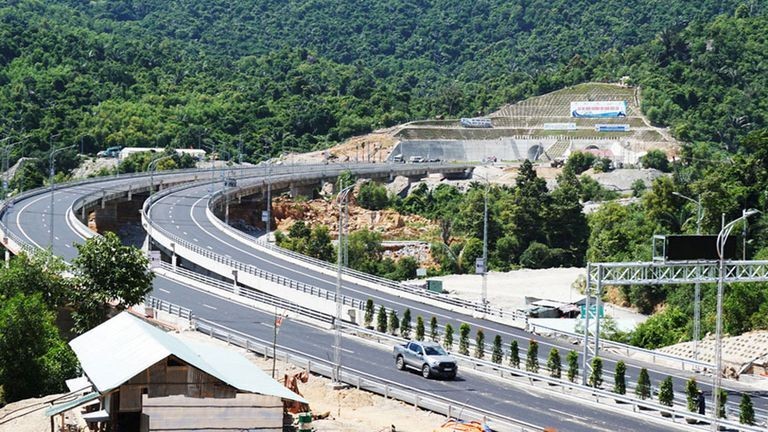 Chính phủ yêu cầu hoàn thành 2 đoạn cao tốc QL45 - Nghi Sơn, Nghi Sơn - Diễn Châu vào năm 2023