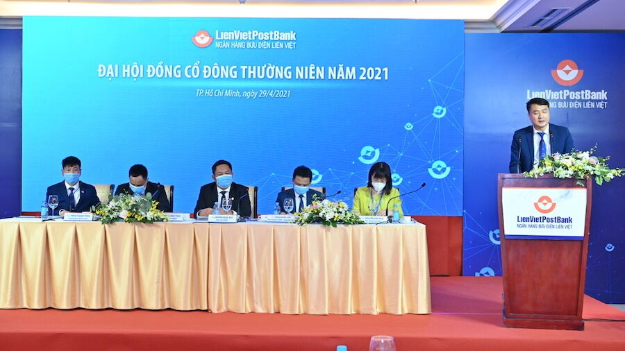ĐHCĐ LienvietPostBank: Ông Nguyễn Đức Thuỵ được bầu vào Hội đồng quản trị