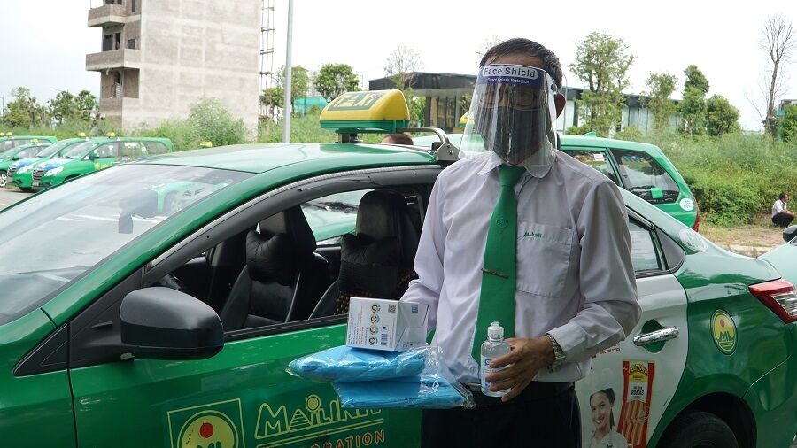 Hà Nội: 200 xe taxi Mai Linh phát huy hiệu quả đưa đón người dân đến Bệnh viện, Trung tâm Y tế