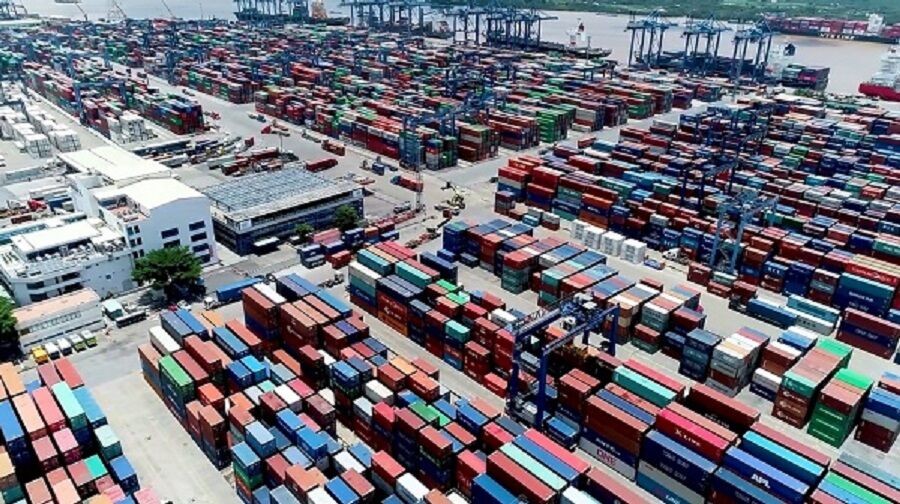 Bộ Công thương kiến nghị 6 giải pháp gỡ khó, khắc phục tình trạng ùn tắc hàng hóa tại cảng Cát Lái
