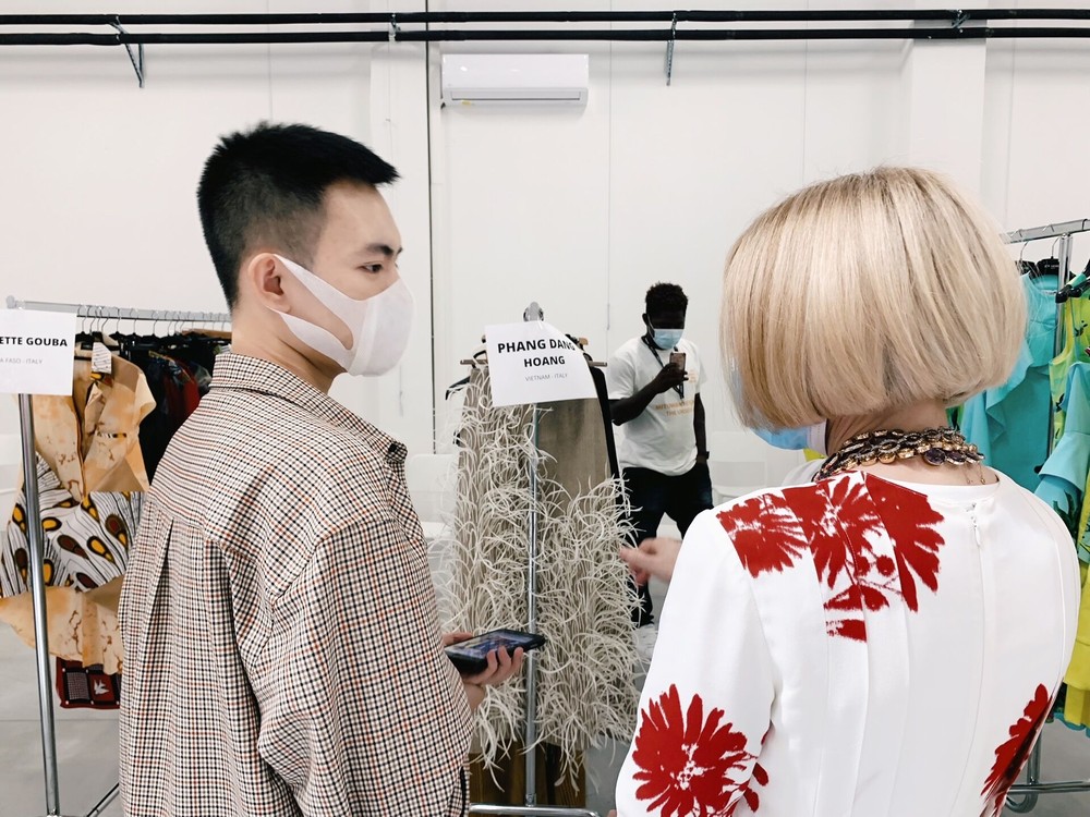 NTK trẻ Phan Đăng Hoàng được Naomi và Anna Wintour khen trước show diễn chính thức tại Milan Fashion Week