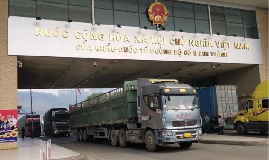 Tạm thời ngừng hoạt động xuất khẩu hàng hoá tại cửa khẩu quốc tế đường bộ số II Kim Thành