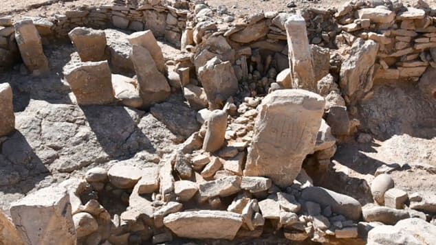 Những tác phẩm điêu khắc mặt người 9.000 năm tuổi được phát hiện trên sa mạc Jordan
