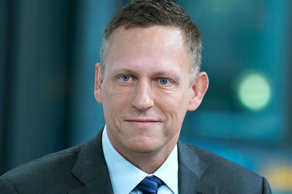 Founder của Facebook Peter Thiel từ chức Hội đồng quản trị tại Meta