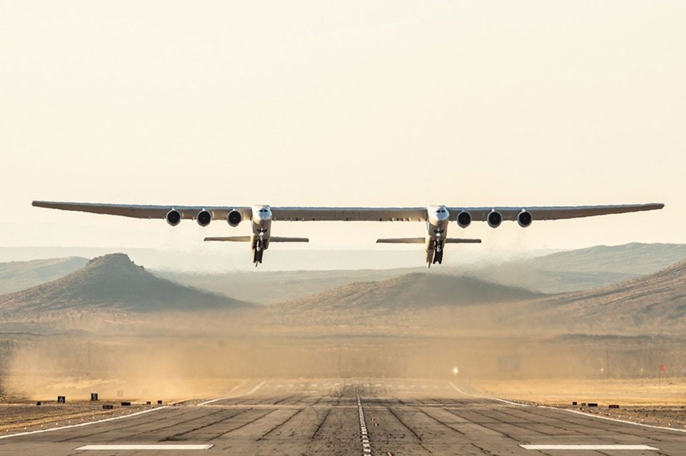 Máy bay lớn nhất thế giới hoàn thành chuyến bay thử nghiệm thứ 4
