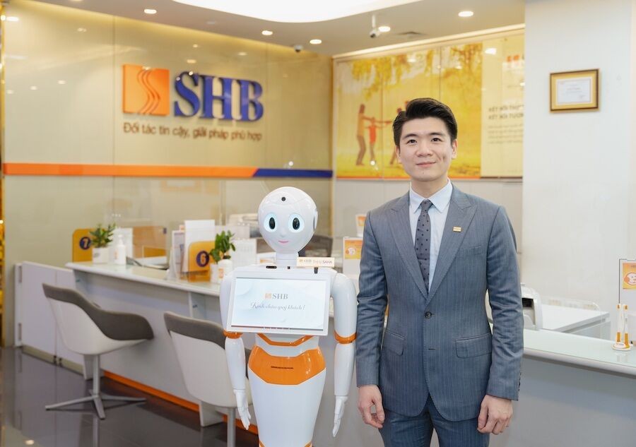 SHB đưa Robot thông minh vào phục vụ giao dịch ngân hàng