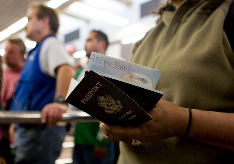 Hoa Kỳ cấp hộ chiếu trung lập về giới tính