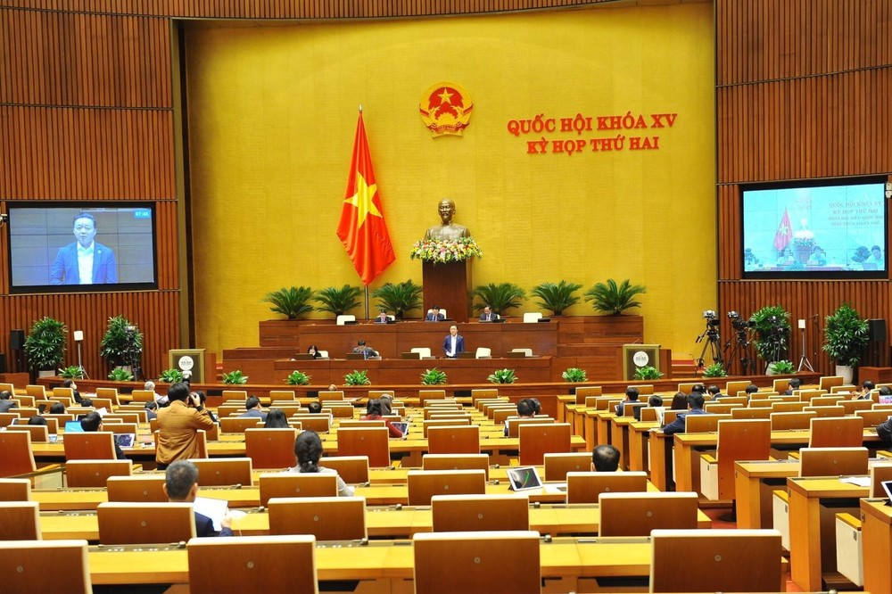 Quốc hội thảo luận về kế hoạch phát triển kinh tế xã hội, chống dịch