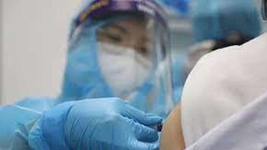 Bộ Y tế muốn đẩy nhanh tiến độ tiêm vắc xin phòng Covid-19