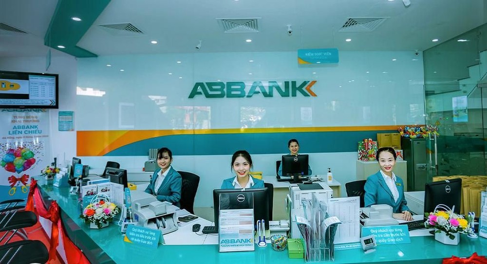 ABBank báo lãi trước thuế quý III thấp nhấp trong 4 năm