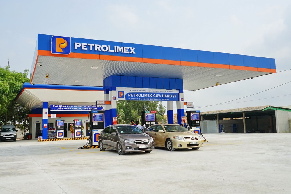 Petrolimex lỗ vì hoạt động kinh doanh xăng dầu