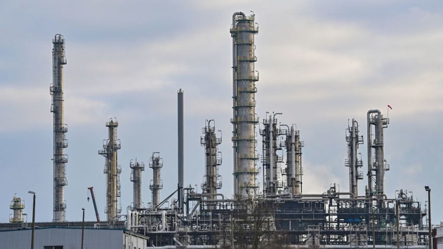 Liên minh châu Âu tiến dần đến quyết định cấm nhập khẩu dầu mỏ của Nga vào cuối năm nay