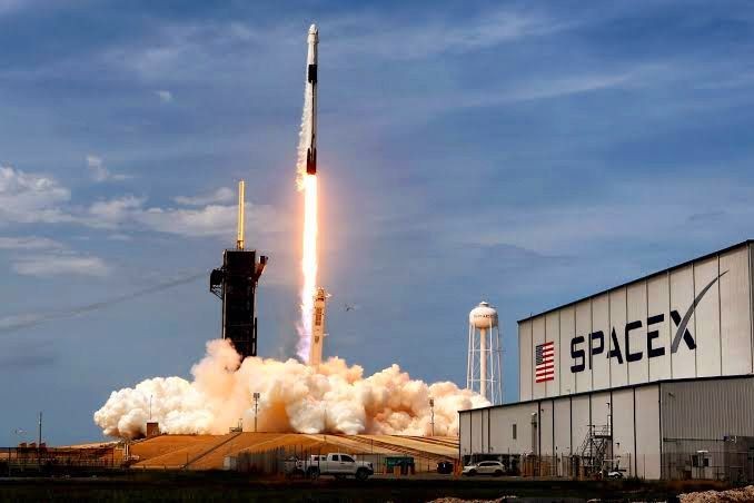 SpaceX kỳ vọng huy động được 1,7 tỷ USD tài trợ, nâng mức định giá công ty lên 127 tỷ USD
