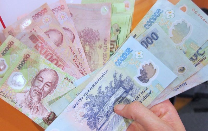 Chụp hình ảnh tiền Việt Nam sẽ phải xin phép Ngân hàng Nhà nước?
