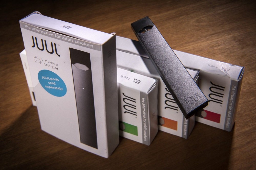 FDA yêu cầu loại bỏ toàn bộ các sản phẩm thuốc lá điện tử JUUL tại Hoa Kỳ