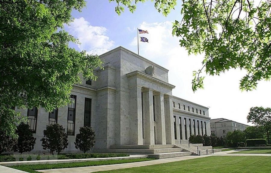 Fed cảnh báo không nên tăng lãi suất quá nhanh