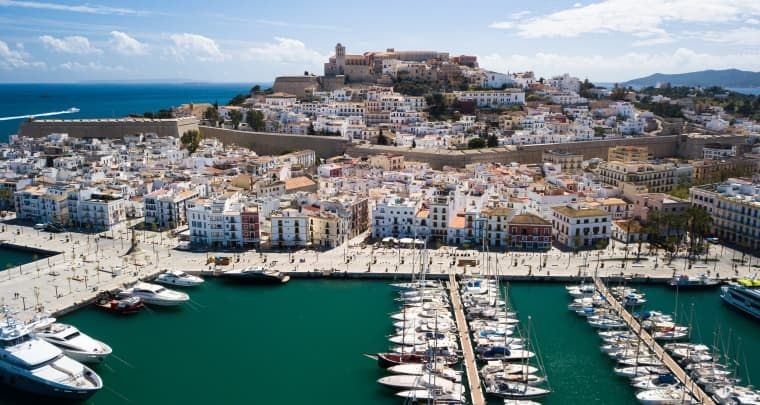 Ibiza - “thiên đường ăn chơi” của giới thượng lưu
