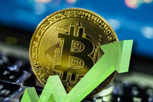 Giá Bitcoin ngày 28/7: Bitcoin bất ngờ đảo chiều tăng trên 8%, vượt mốc 22.000 USD