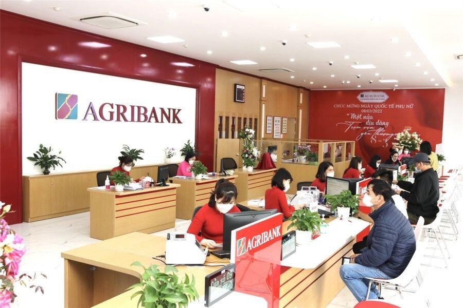Agribank báo lãi đạt 15.080 tỷ đồng sau 6 tháng, nợ xấu tăng 2,16%